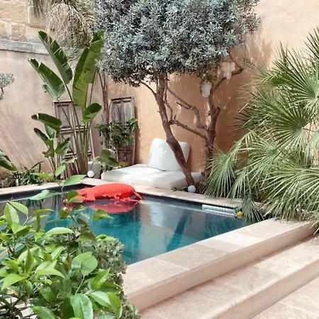 La Maison Du Trident En Camargue Piscine Et Jacuzzi Vauvert